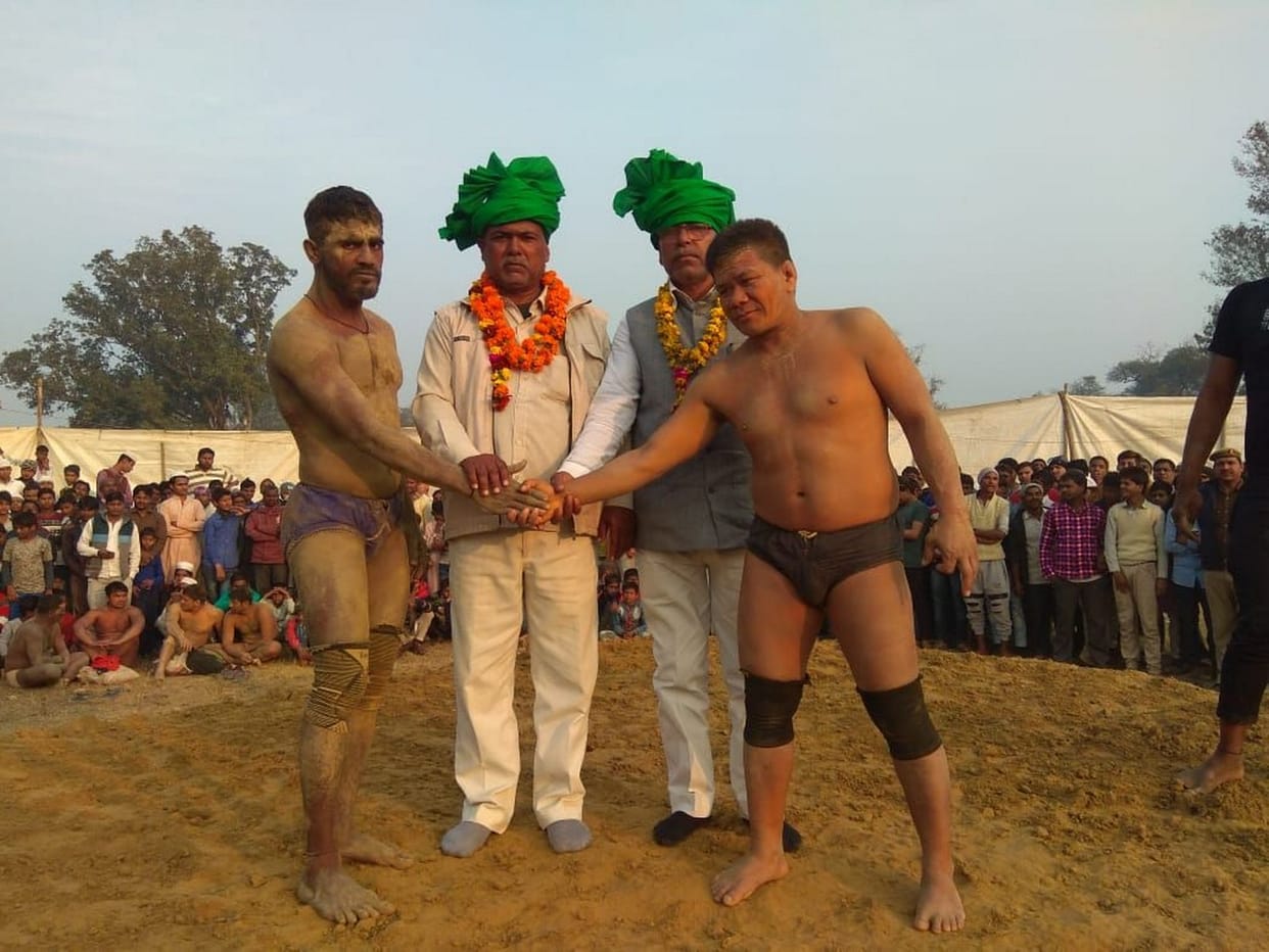 10 जोड़ी पहलवानों में हुआ मुकाबला