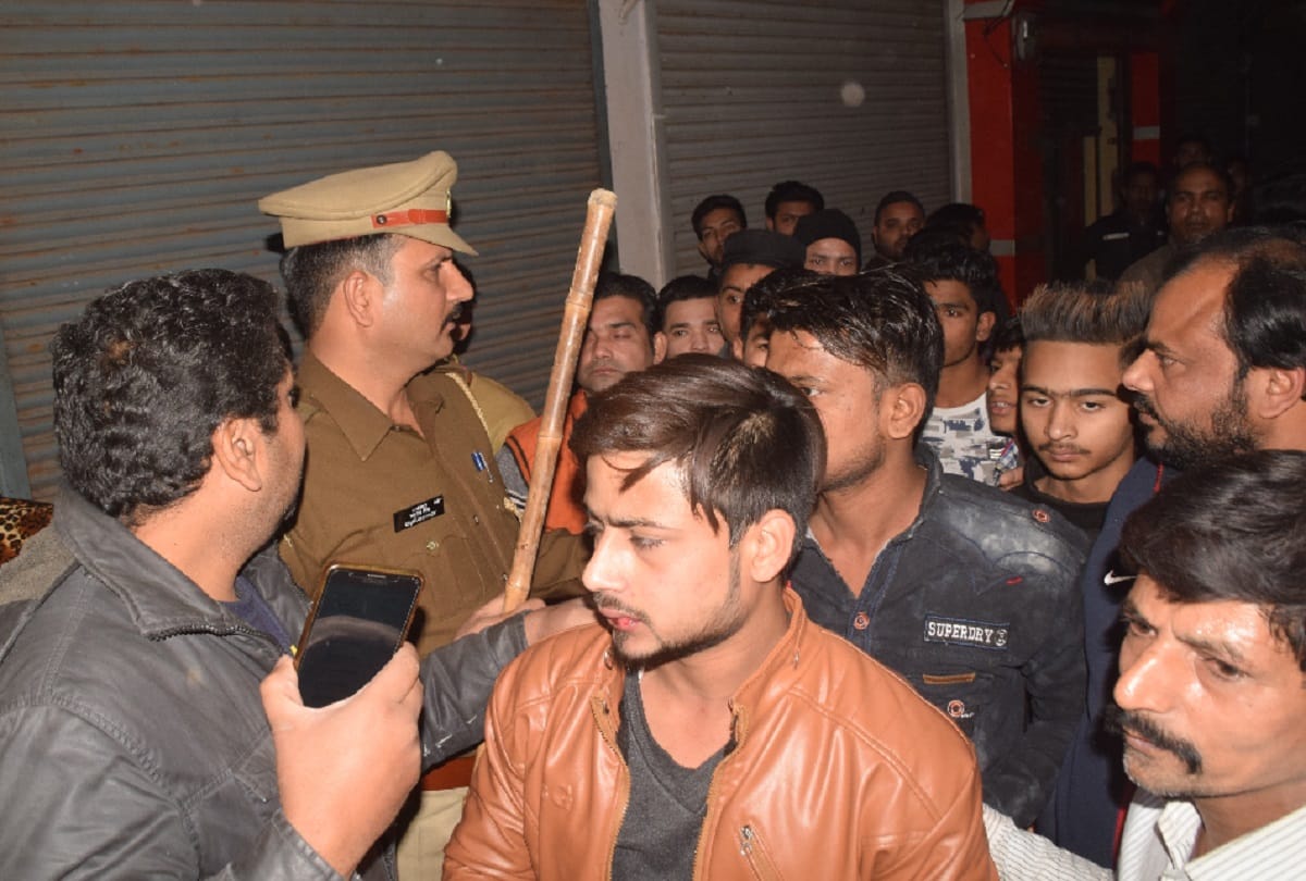 Communal tension in Meerut and Police force is deployed in the city