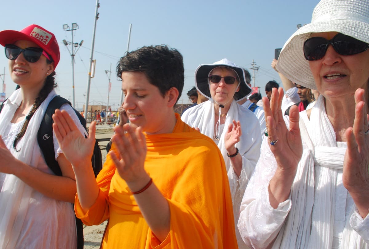 Kumbh Mela 2019 Paush Purnima snan images 1.07 crore devotees get holy dip in sangam