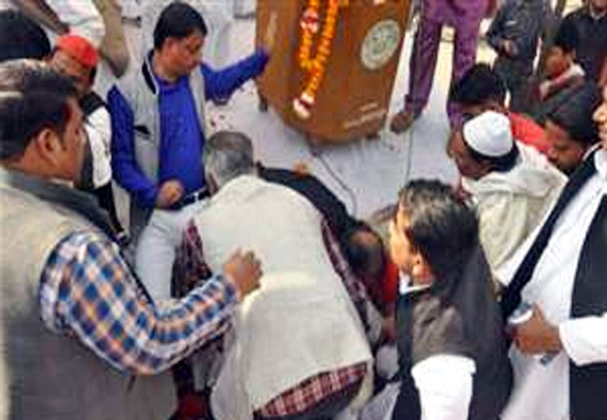 stage fell apart as the former president of the Backward Classes Commission