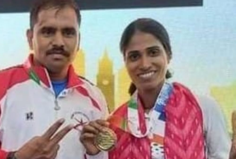 sudha singh wins gold in mumbai marathon.