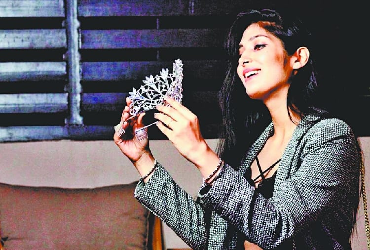 Niharika become Miss Eva India 2018
