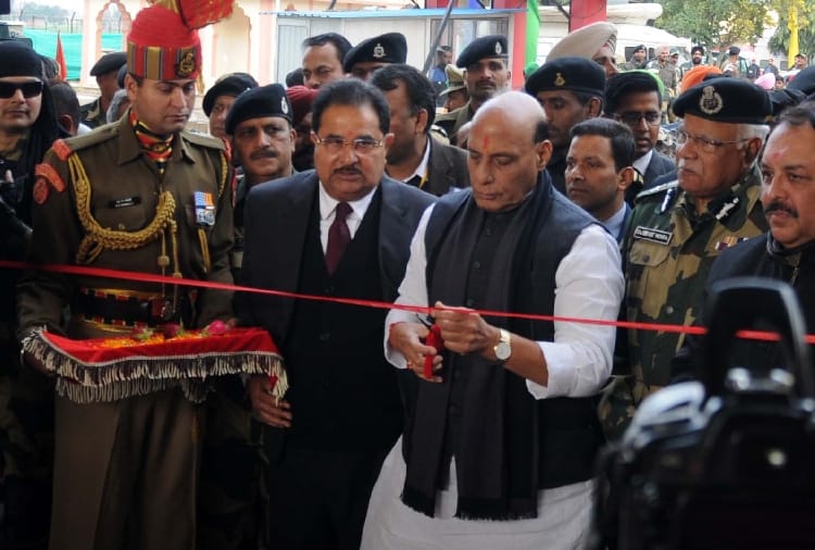 Home minister rajnath singh at wagah border in Amritsar of Punjab