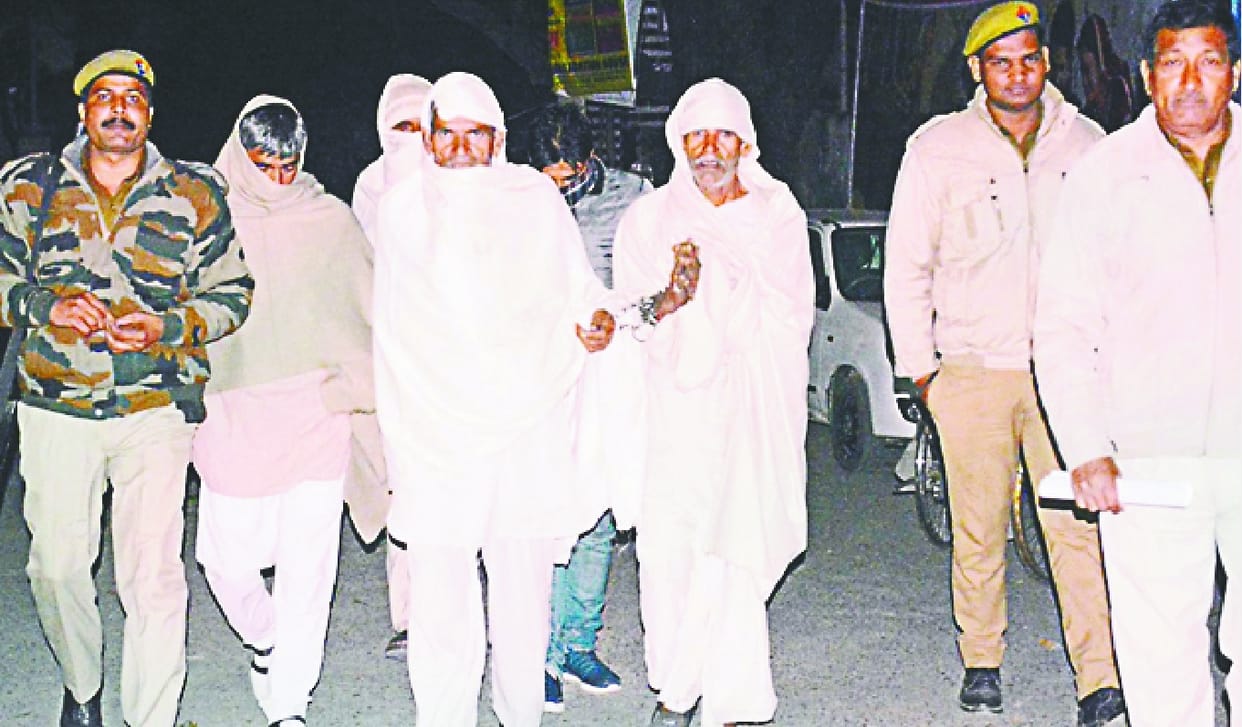 Property dealer's death sentences five to life imprisonment