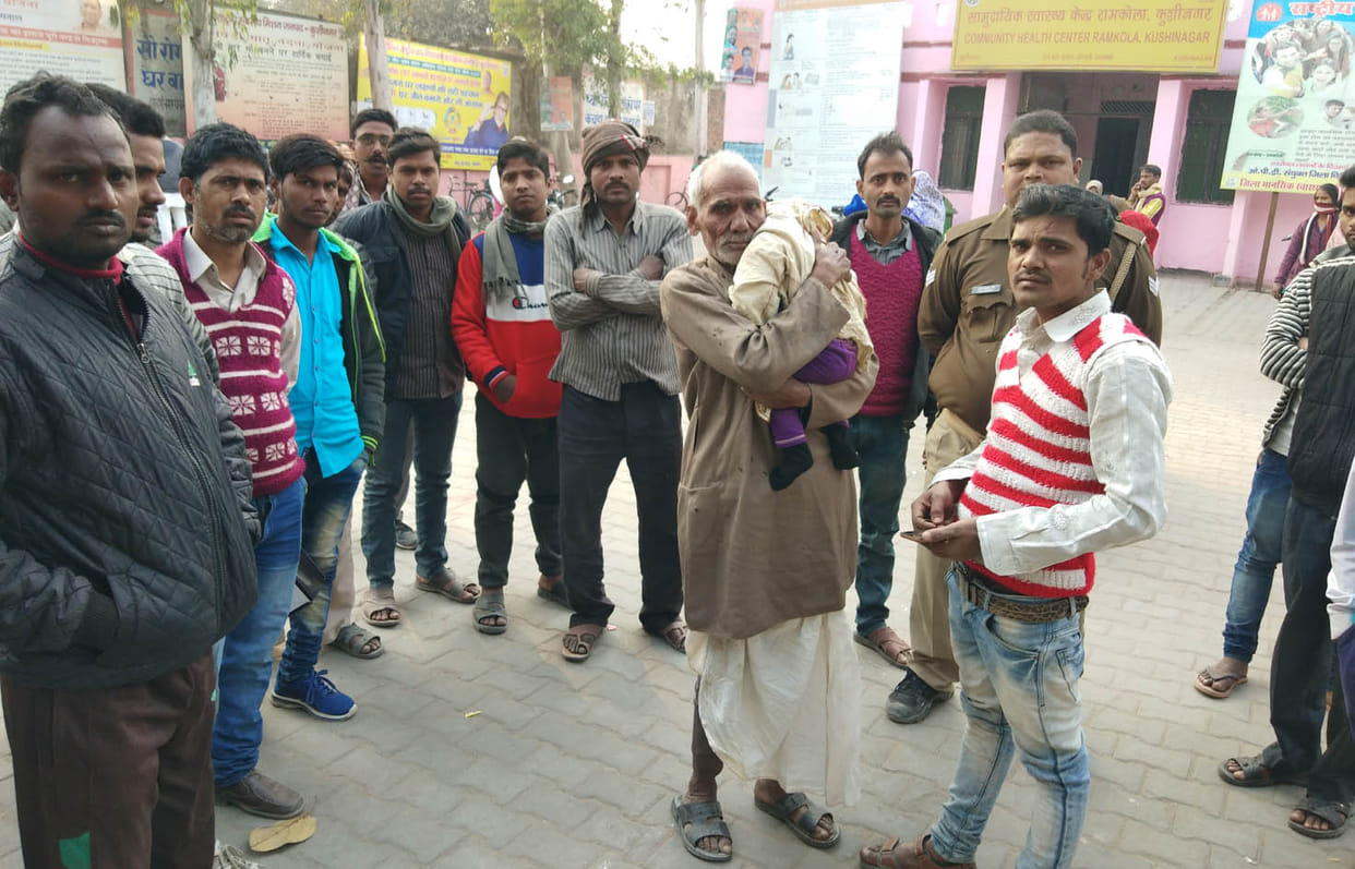 child dead, mother-grand father injured