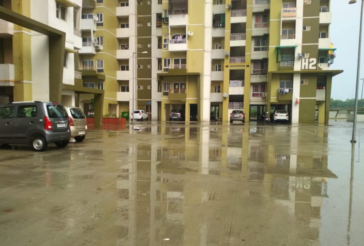 after rain in delhi ncr air quality index improve to the best of year