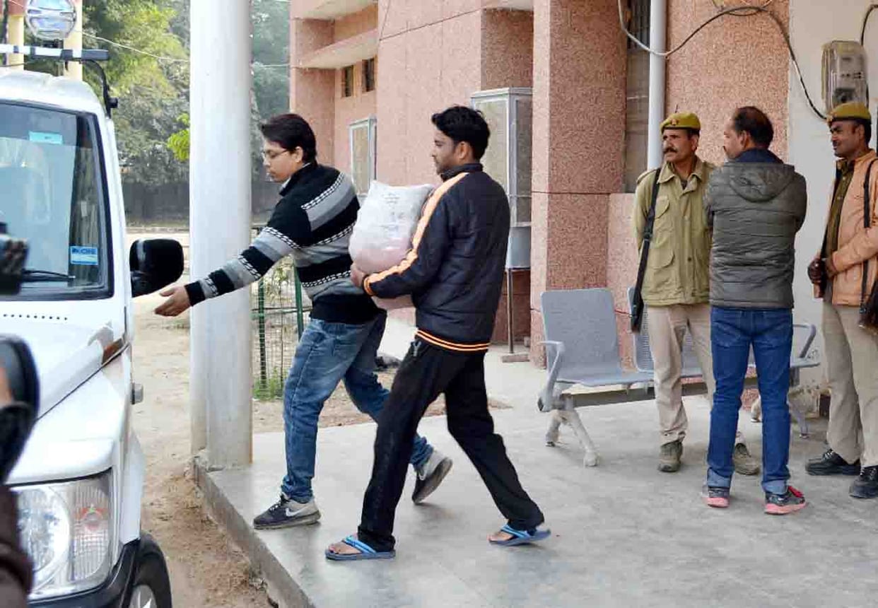 cbi team reached hamirpur to investigate illegal mining in up