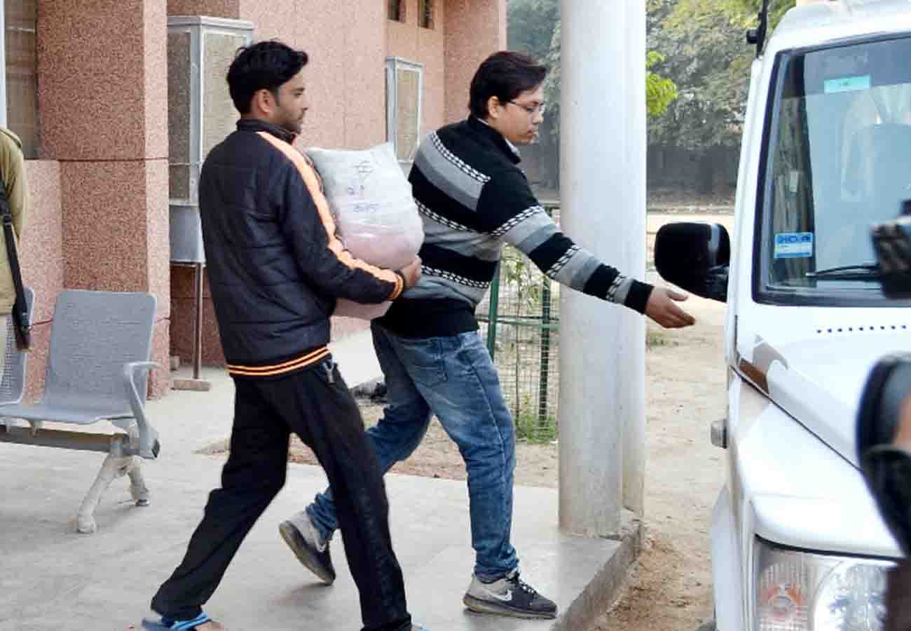 cbi team reached hamirpur to investigate illegal mining in up
