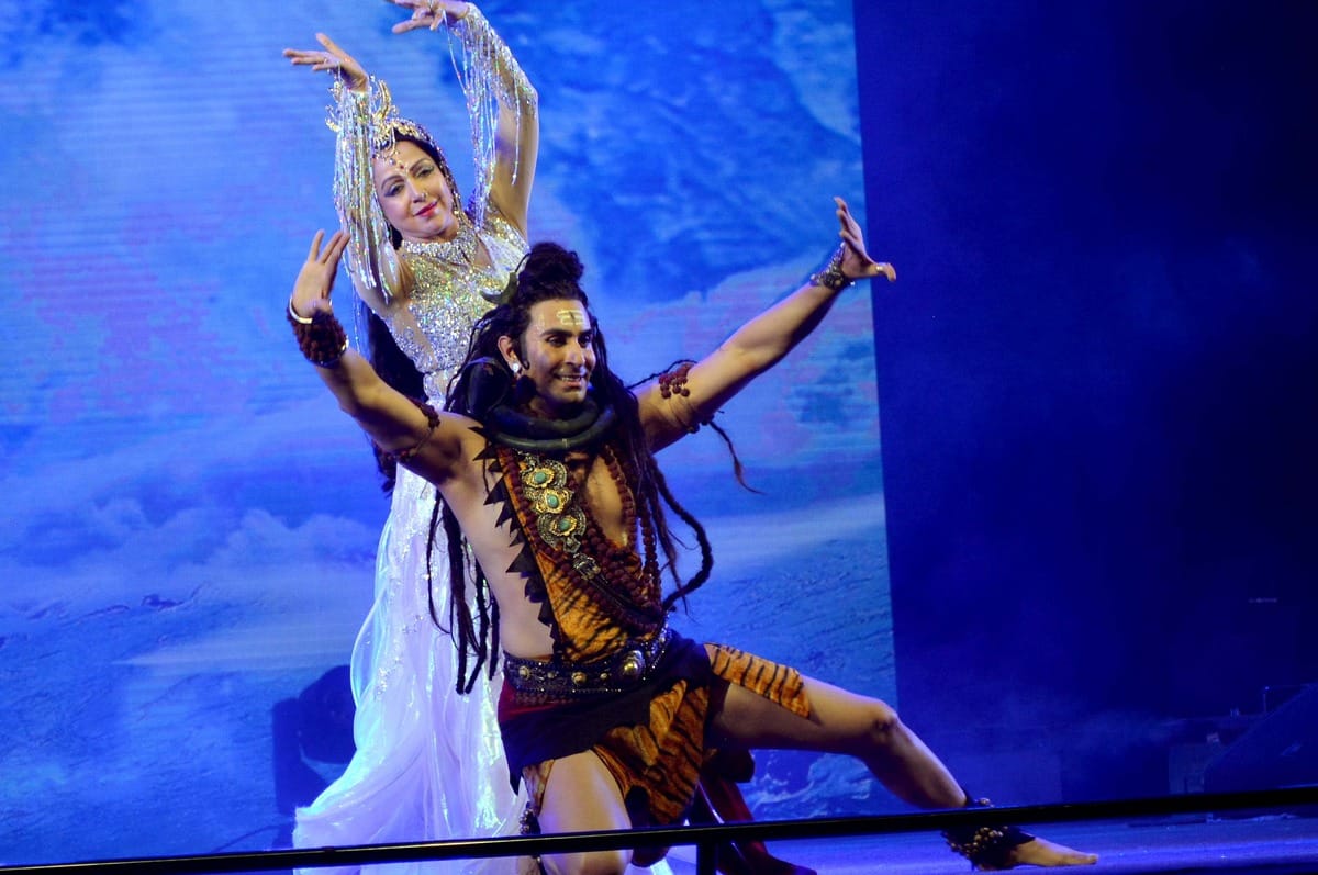 Hema malini performed as goddess ganga at pravasi bhartiya sammelan