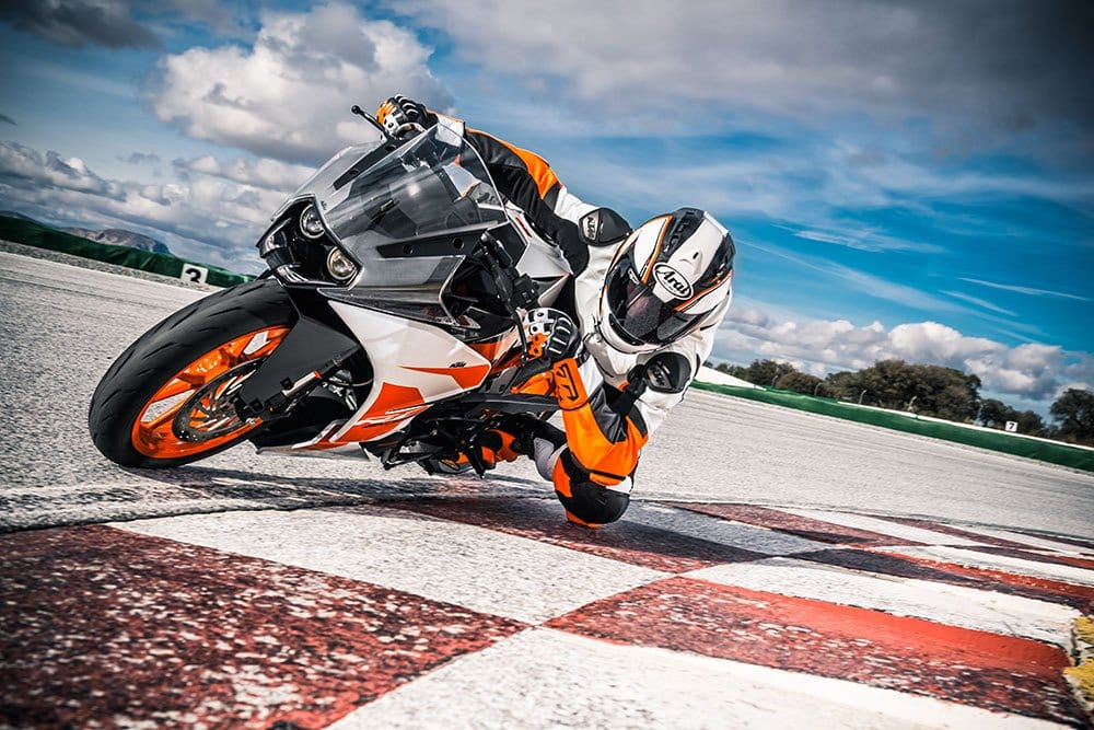 KTM Sports Bike RC 200 launched with dual channel abs, price at rs 1.88 lakh