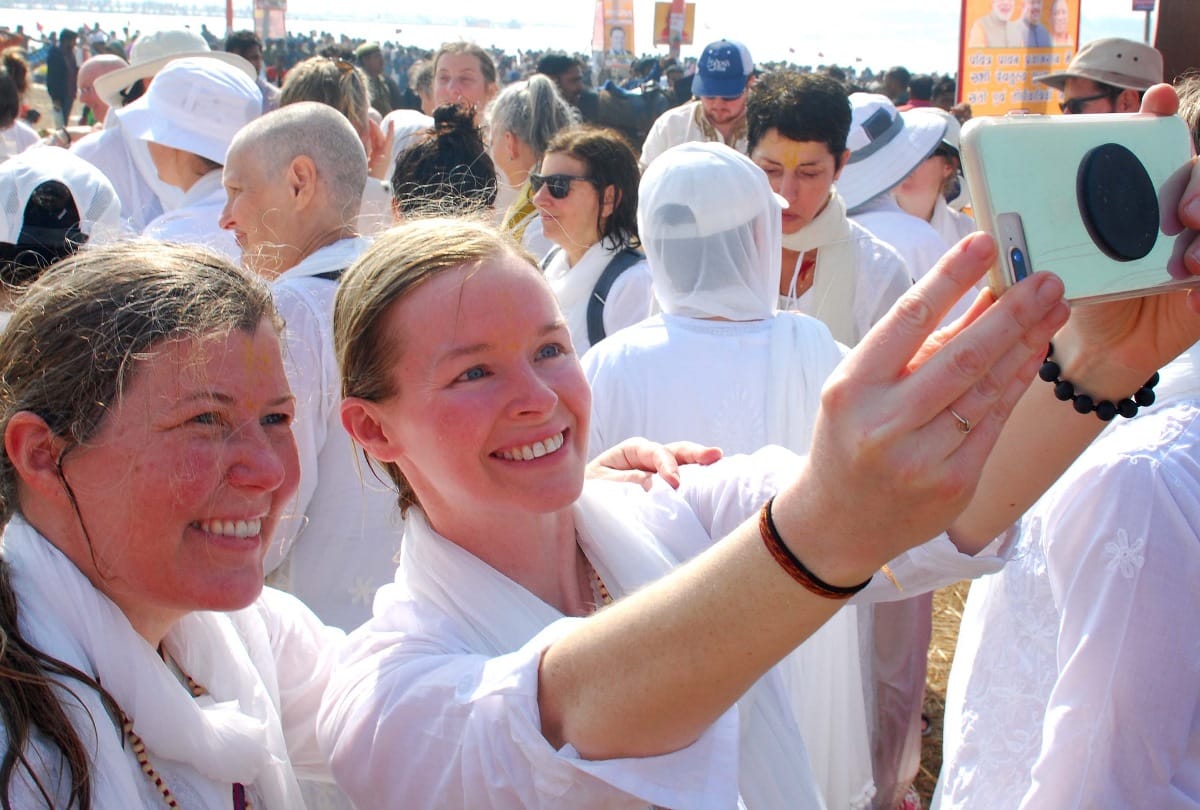 kumbh mela History 2019 Foreign sages holy dip in sangam at prayagraj