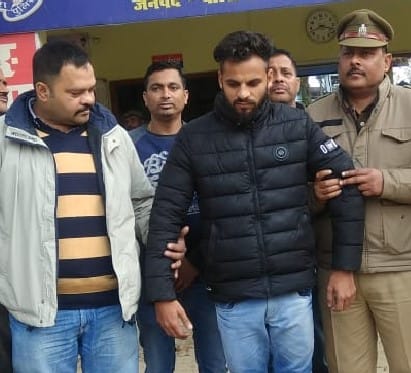 48 दिन बाद शातिर स्नैचर गिरफ्तार