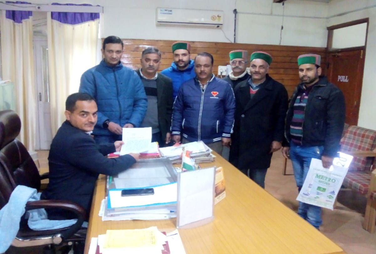 सुनील कायथ का सौंपी तकलेच व्यापार मंडल की कमान