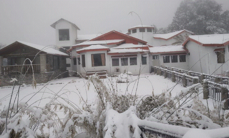 For the first time in this season, with heavy rain, snowfall