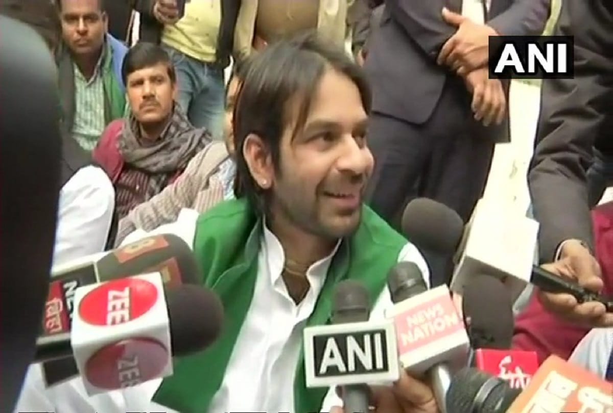 Tej pratap yadav invites bjp rebel leader shatrughan sinha to rjd
