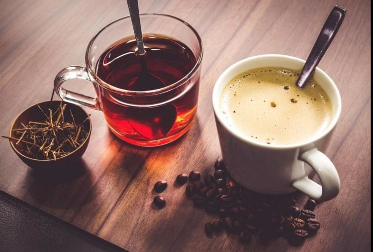 चाय या फिर कॉफी- जानिए क्या है स्वास्थ्य के लिए ज्यादा खतरनाक! - Tea Or Coffee- Which Is A Healthier Breakfast Drink? - Amar Ujala Hindi News Live