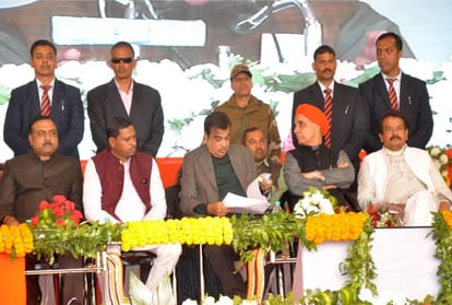 nitin gadkari promised clean yamuna under namami gange projects in agra