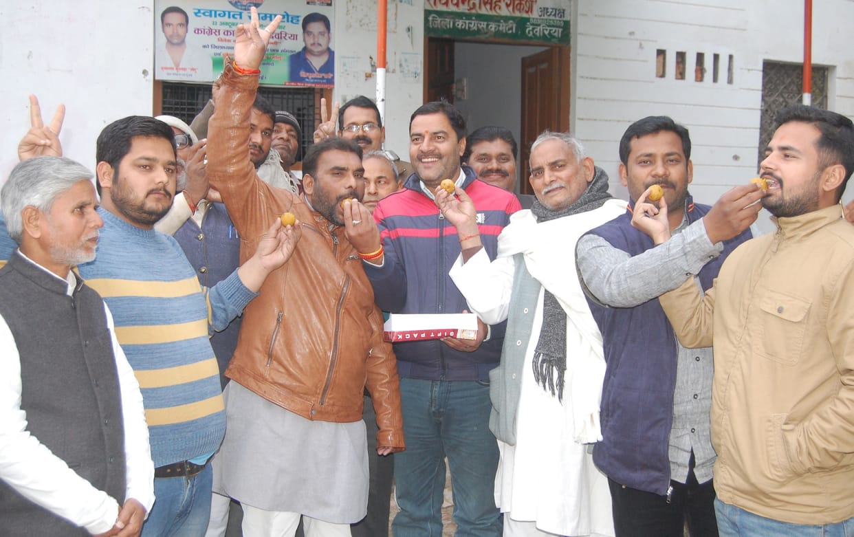 ‘लोस में जीत के लिए देवरहा बाबा का आशीर्वाद लें राहुल