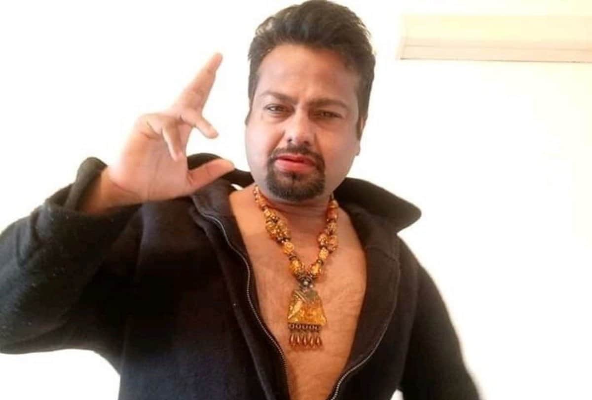 see Deepak Kalal Top Five Funny Videos who Says Along With Rakhi Sawant He Is Entering Bigg Boss 13