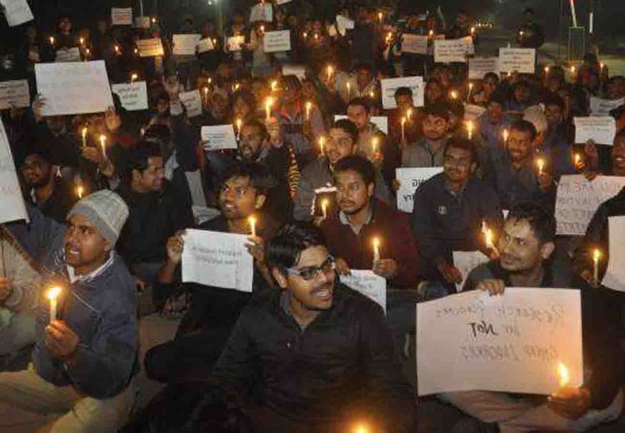 iit research fellowship student candle march