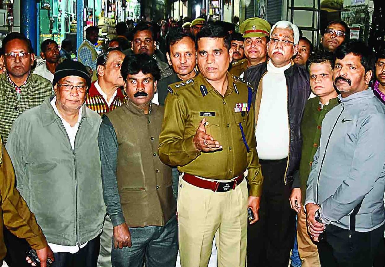 businessman robbed in kanpur