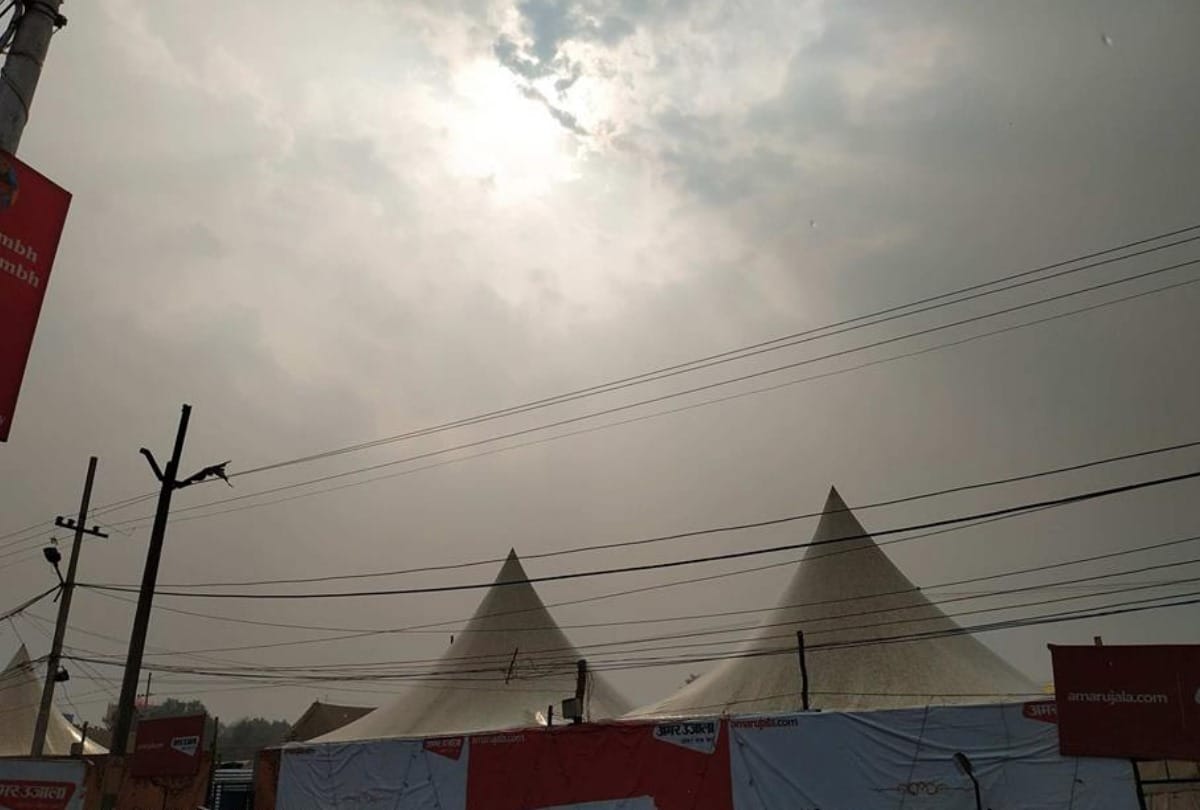 Kumbh 2019 light rain in prayagraj kumbh mela