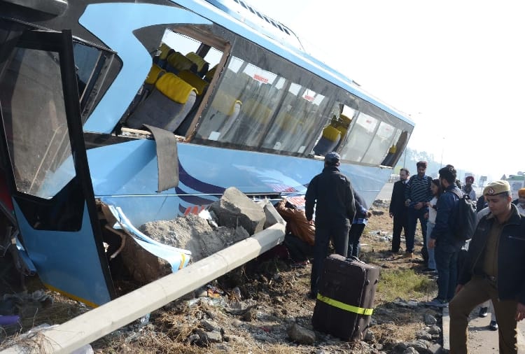 A Bus accident in Karnal of Haryana
