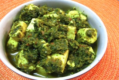 know easy recipe of methi paneer