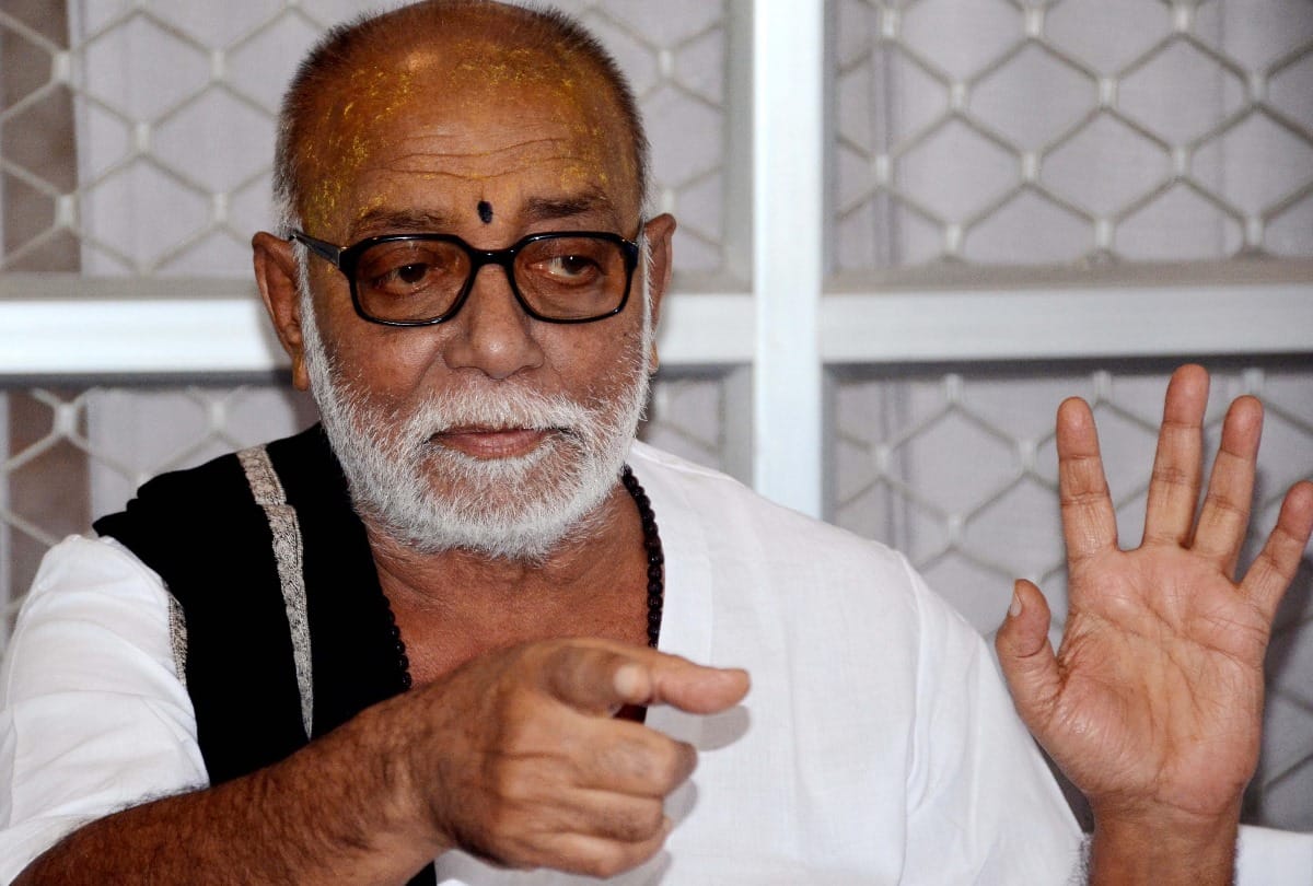 Morari Bapu will contribute five crore for Ram Temple in Ayodhya VHP will collect from Hindu Devotee