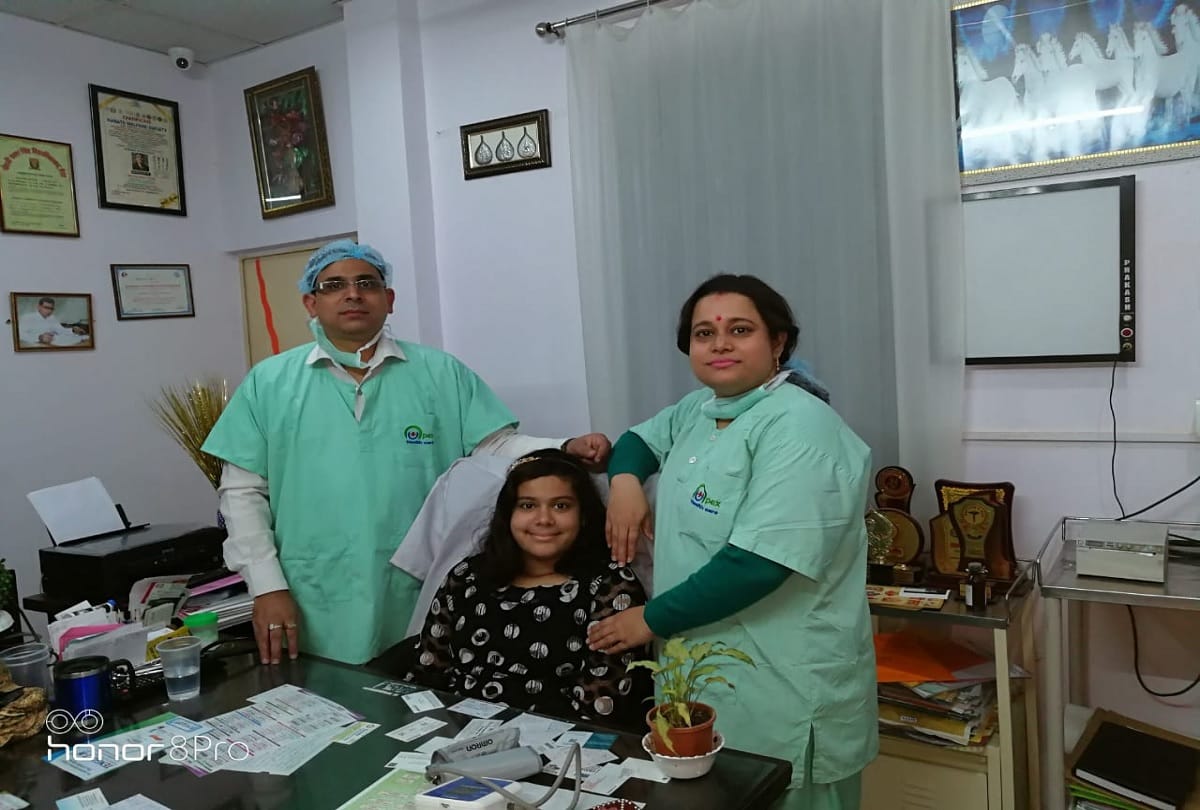 National Girl Child Day Beautiful pictures taken with daughters on workplace in delhi ncr