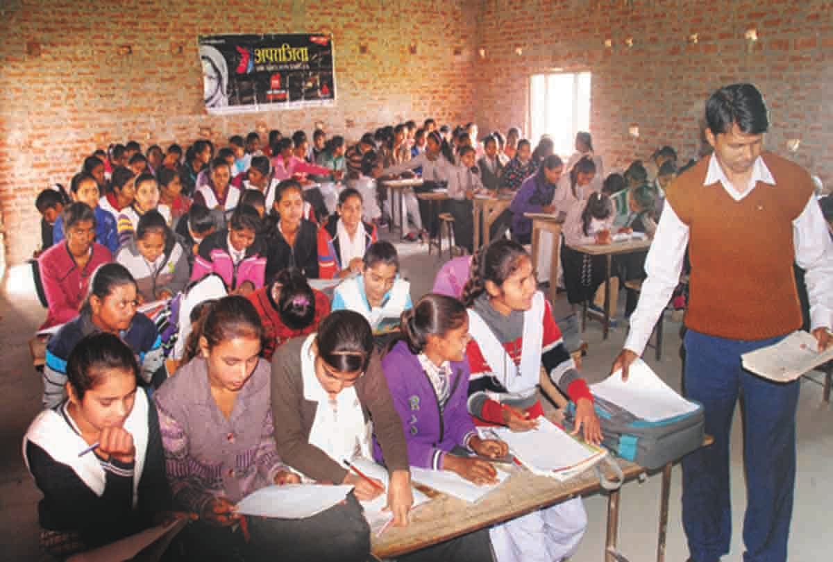 Aprajita: Message of Clean India given through painting