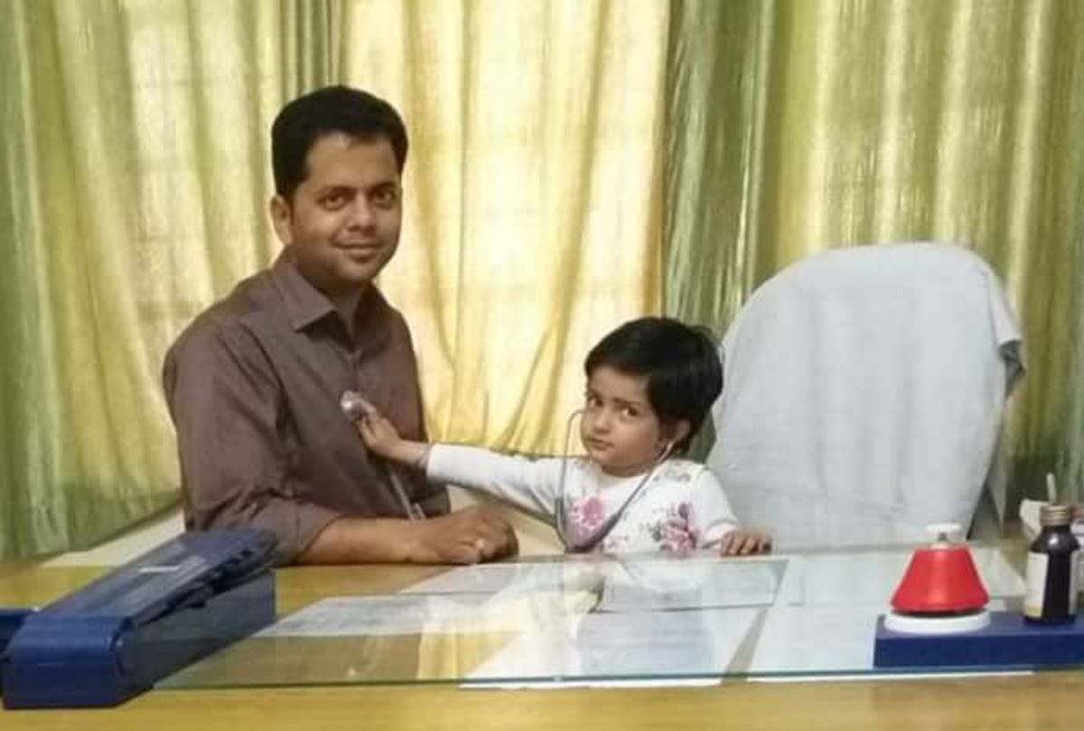 National Girls Day Share Selfie With Daughter At Workplace Mandi Solam Rampur Nahan Hamirpur