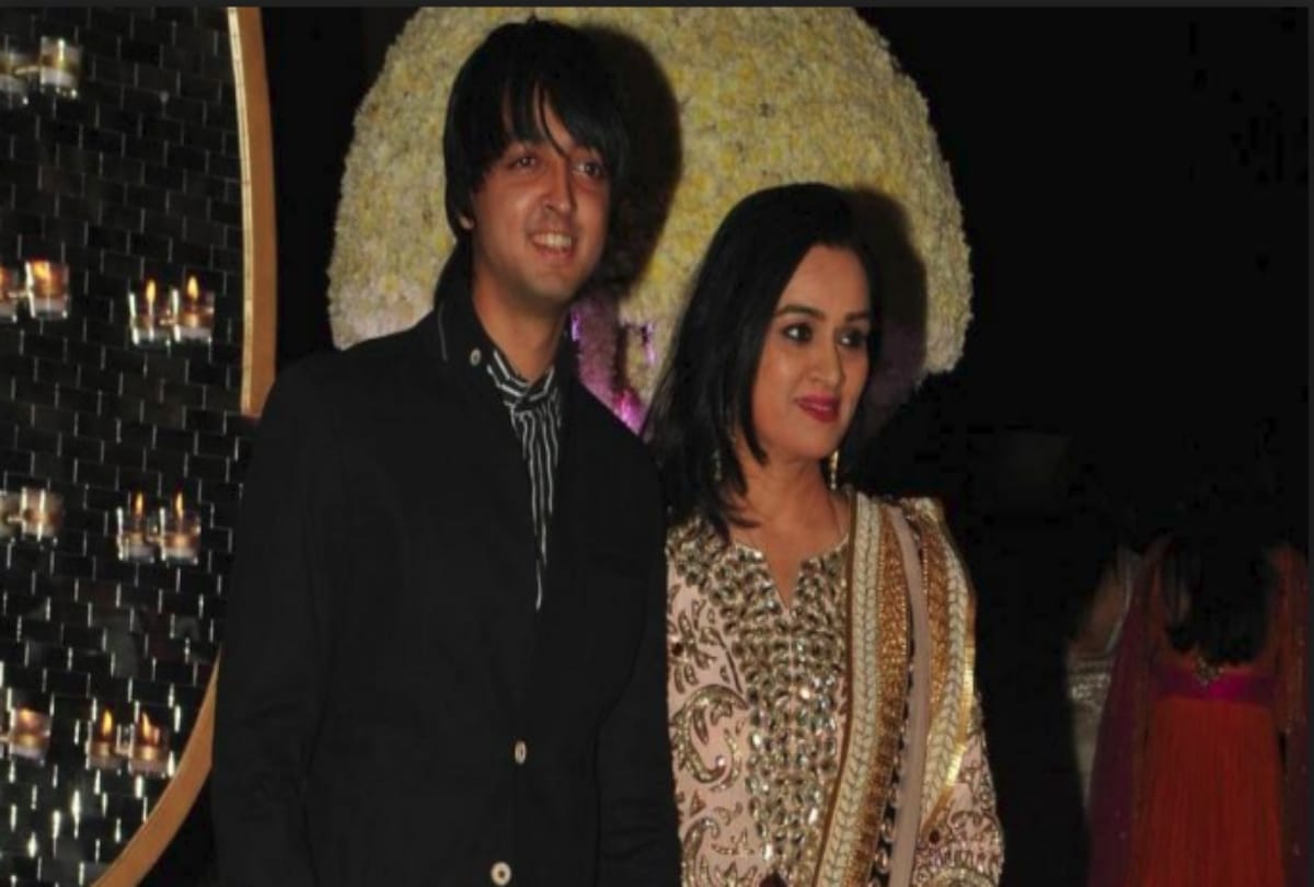 actress Padmini Kolhapure son will debuts film Sab Kushal Mangal with Priyaank Sharma
