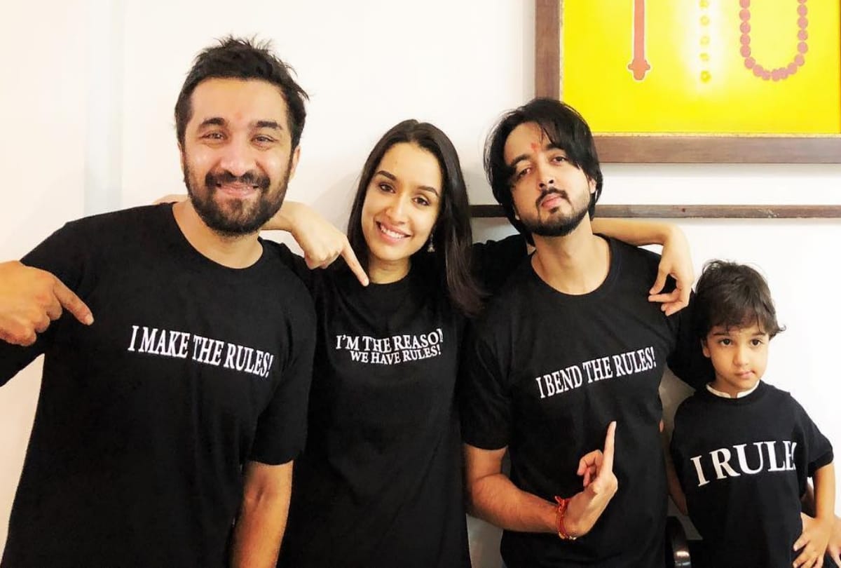 actress Padmini Kolhapure son will debuts film Sab Kushal Mangal with Priyaank Sharma