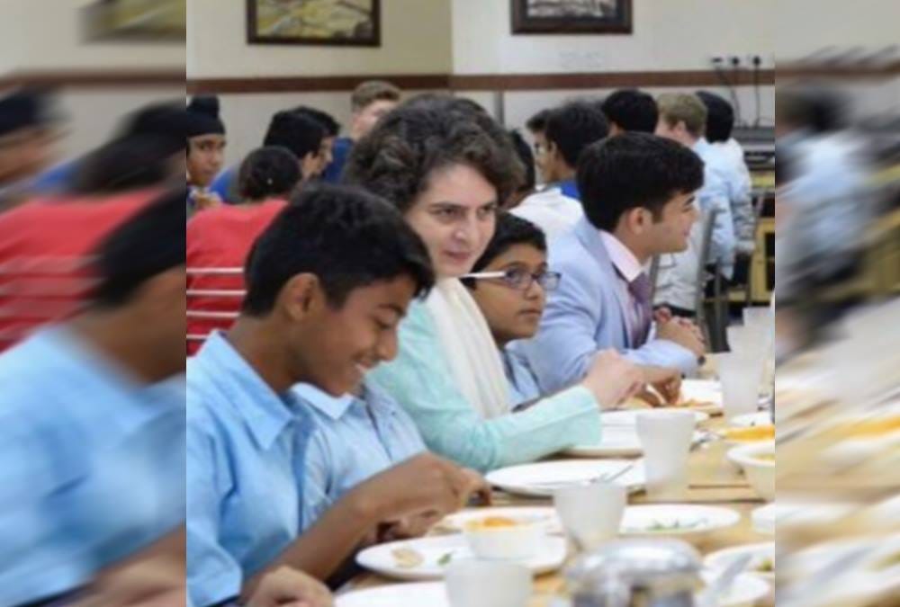 priyanka gandhi UP congress incharge and rahul lunch in canteen Dehradun