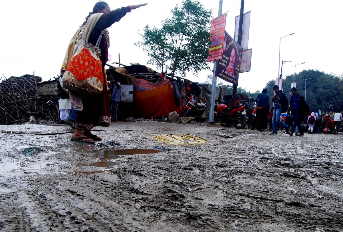kumbh 2019: Unseasonable raining create problems for devotees in kumbh prayagraj