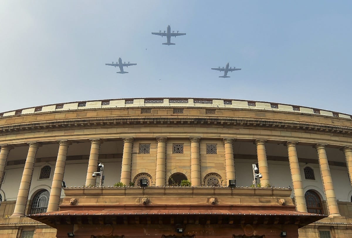 70th Republic day is today, Soldiers get honored