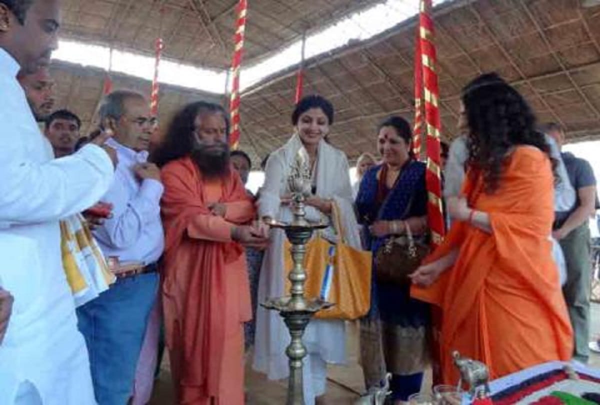 kumbh mela and these bollywood actress bath here