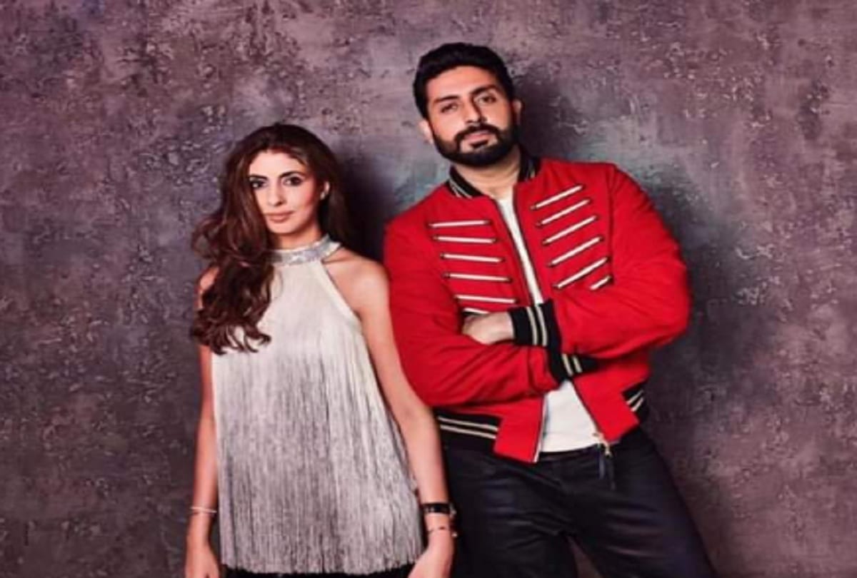 Ranbir Kapoor Abhishek Bachchan Akshay Kumar Hrithik Roshan  and Sonakshi Sinha These Bollywood Stars Siblings Are Far From Limelight