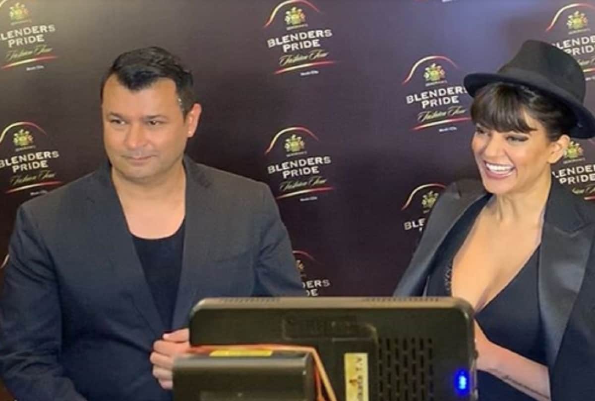 Sushmita Sen shared dinner date picture with father and boyfriend Rohman Shawl