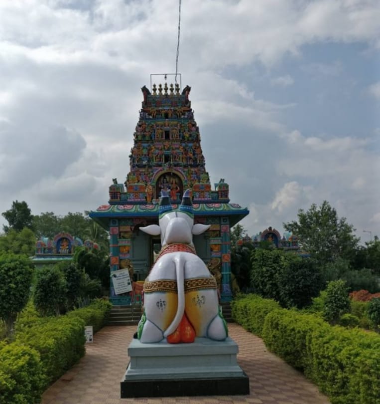 lord Ganesha kanipakam temple in Chittoor is miracle his size increase everyday and disabled healed