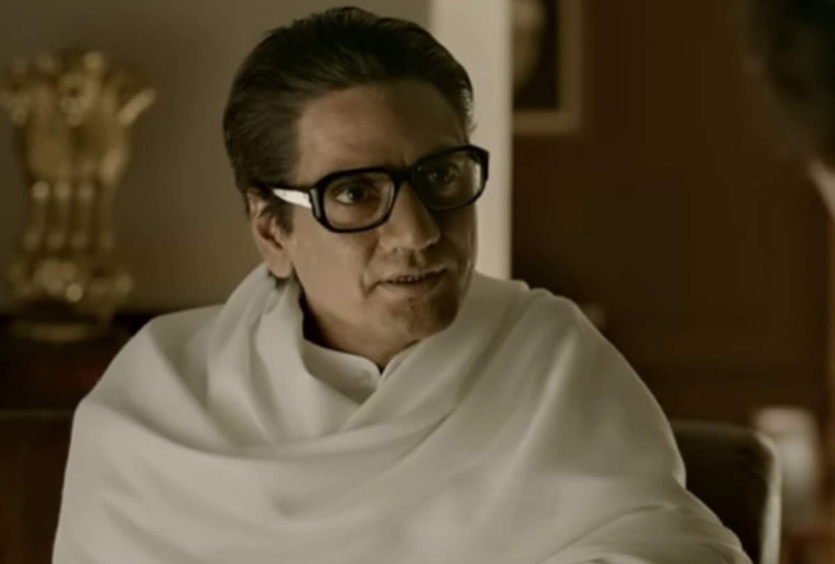 thackeray director Abhijit panse left before watching thackeray movie primier