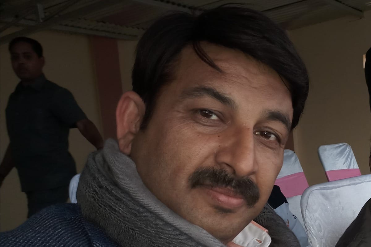 Manoj tiwari give suggestion to indian media about EVM hacking