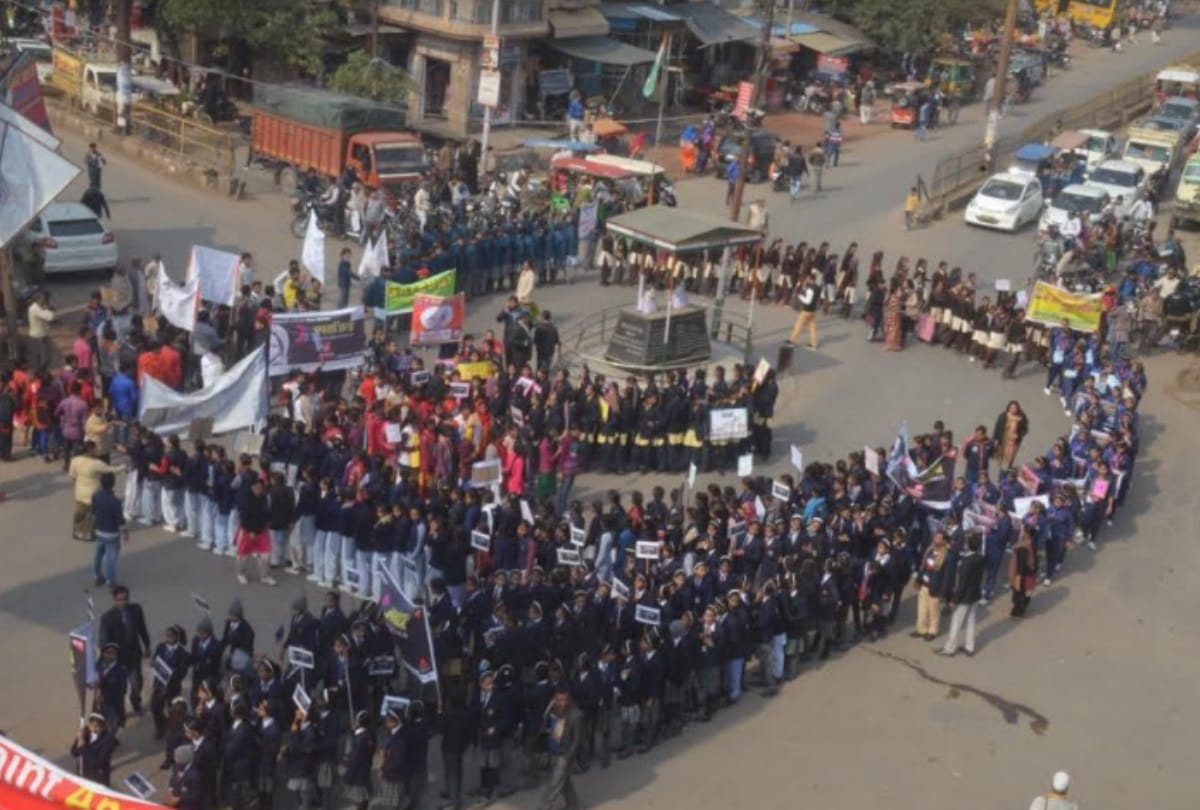 Aparajita: 100 million Smiles: Daughters from west up made people aware on balika Divas