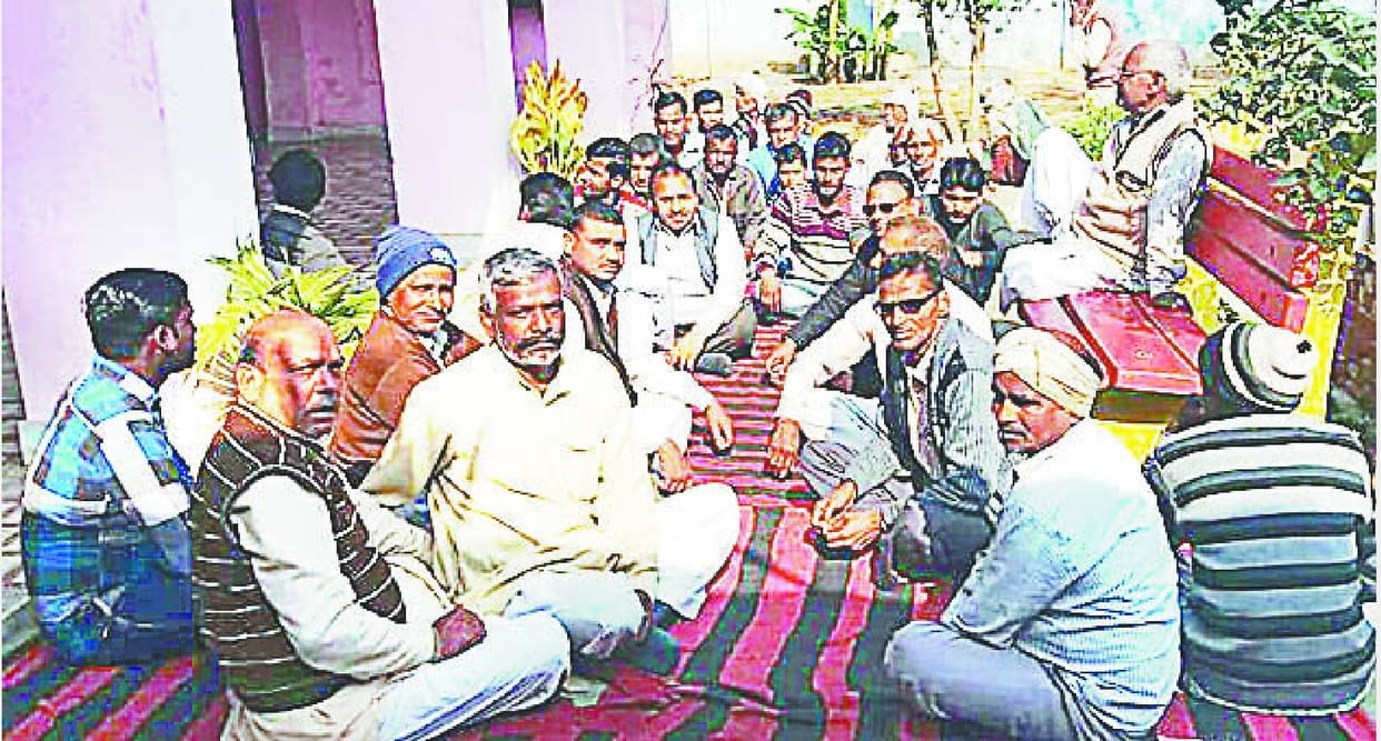 People of Jagat Colony, opposed to making underpass