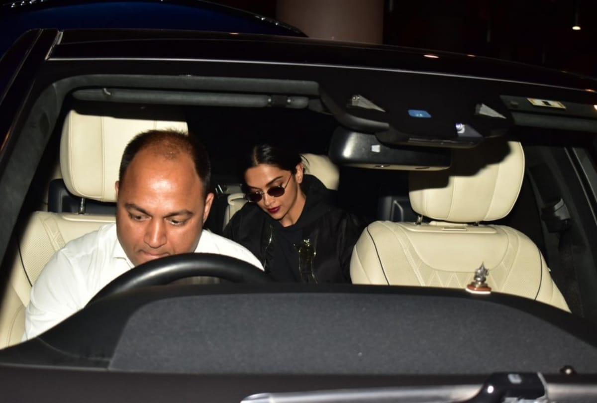 Deepika Padukone all black avatar Pics trend on social media