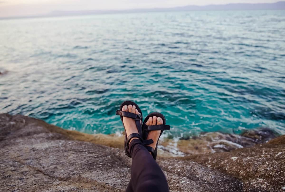footwear that must include in your wardrobe