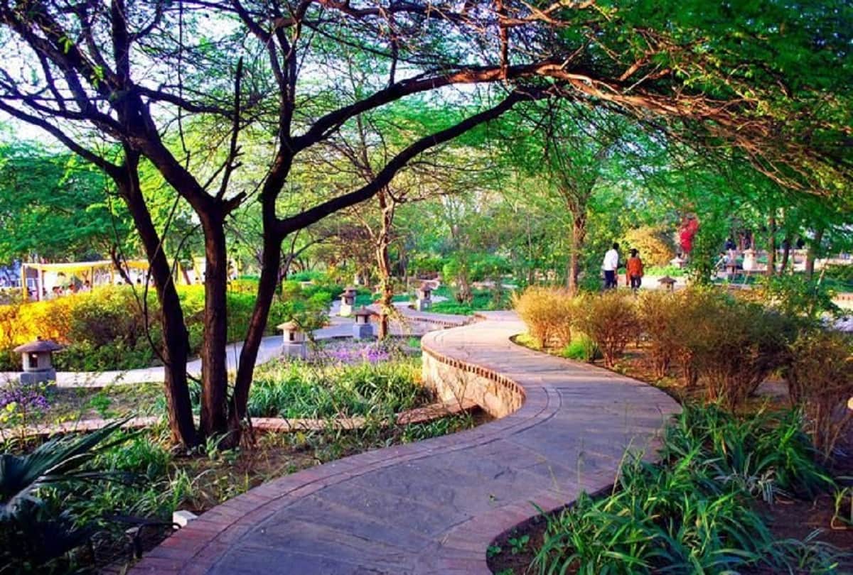 valentine day:This is the most wonderful place to express love and for dating