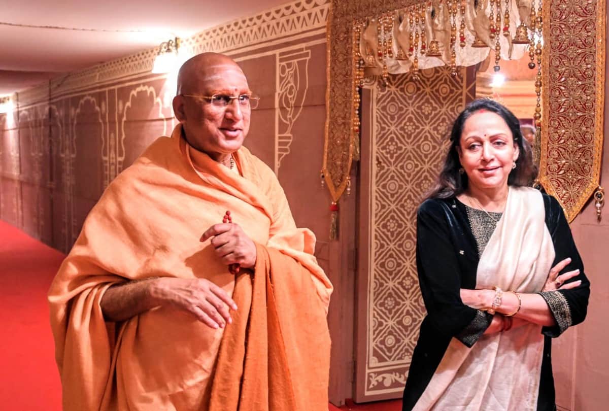 kumbh 2019: Bollywood celebrities also saw glory of kumbh prayagraj