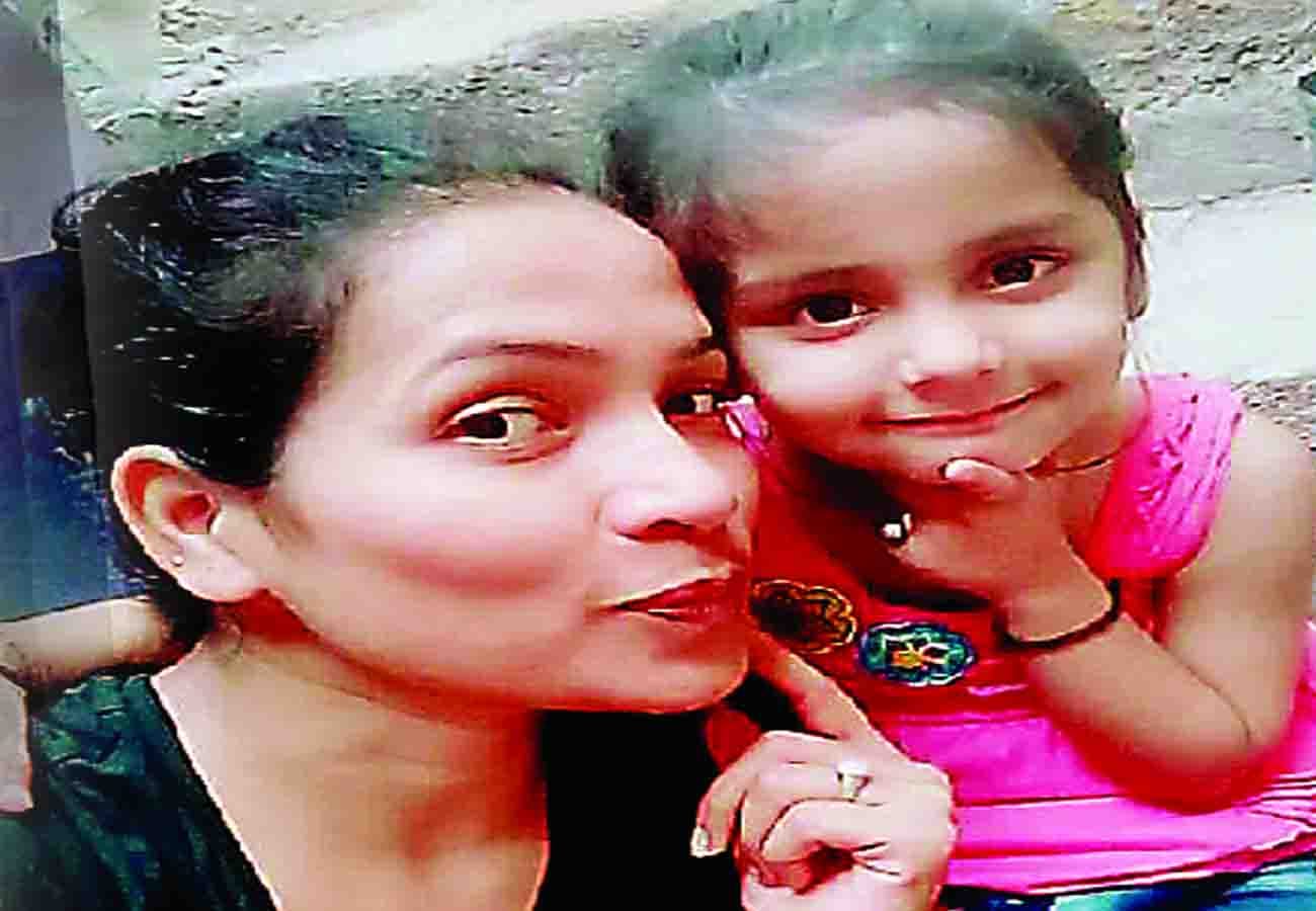 National girls day share selfie with cute daughter at workplace